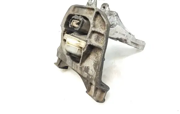 Toyota Proace Engine mount bracket 