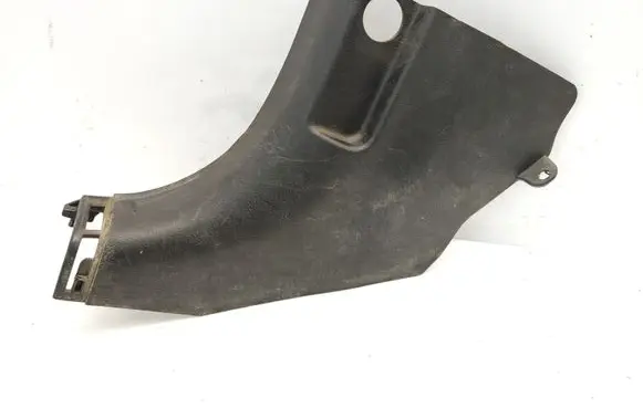 Foot area side trim