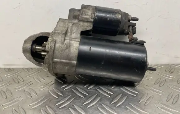 BMW 7 E65 E66 Starter motor 7525293 0001108208