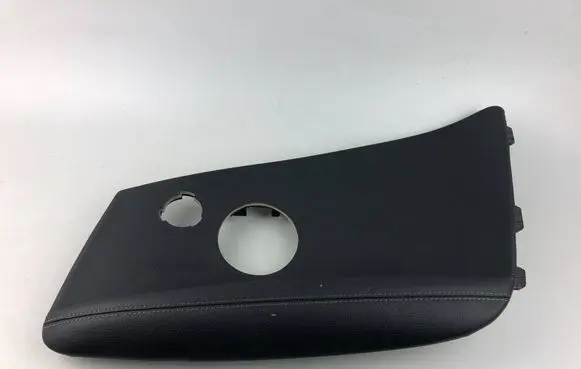 Mercedes-Benz C W205 Coupe rear side trim panel A2056900602 A2056980158 A2057274100