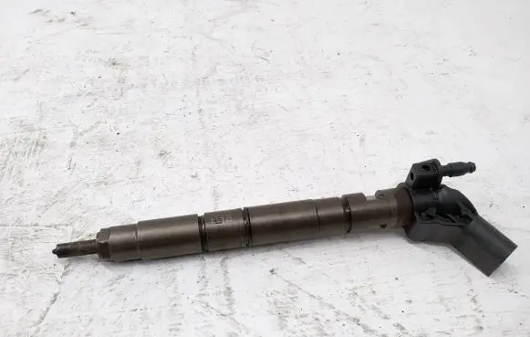 Audi A6 S6 C6 4F Fuel injector 059130277AJ 07100502399 04451150541132