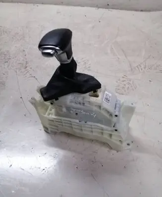 KIA Sportage Gear selector 46700F1100 0584