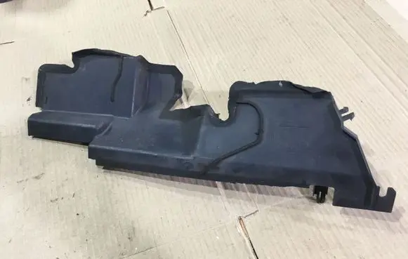 Renault Scenic III - Grand scenic III Intercooler air guide/duct channel 214940025R