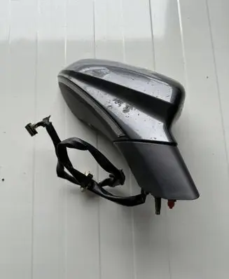 Cupra Leon Front door electric wing mirror