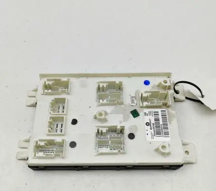 Maserati Levante Central body control module 68406047AB 670100601