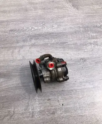 Mitsubishi Lancer Power steering pump