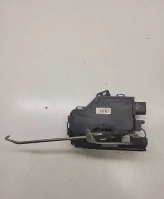Audi A4 S4 B6 8E 8H Front door lock 8E1837016C