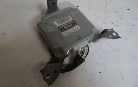 Toyota Prius (XW20) Gearbox control unit/module 8953547010