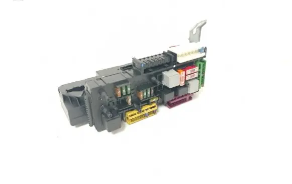 Mercedes-Benz C W204 SAM control unit A2049060105