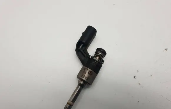 Audi A1 Fuel injector 03C906036