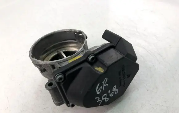 Volkswagen Caddy Throttle valve 03G128063A