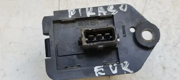 Citroen Xsara Picasso Coolant fan relay 9625293080