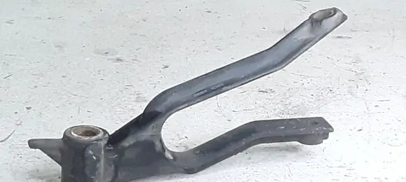 Opel Astra H Radiator mount bracket 13162131
