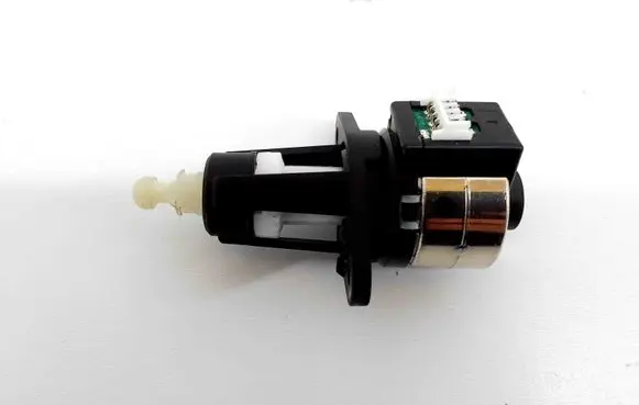 Peugeot 2008 II Headlight level adjustment motor PL35LA24AFA0 92002641