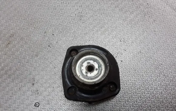 Hyundai Tucson LM Coil spring/strut mount 