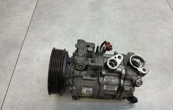 Audi A4 S4 B8 8K Air conditioning (A/C) compressor (pump) 8T0260805F
