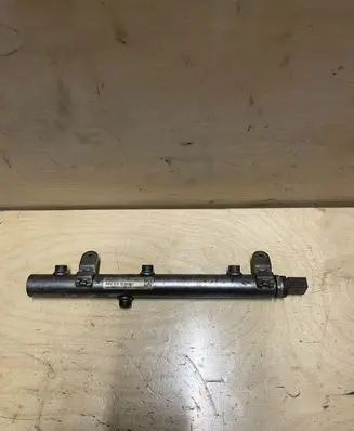 Mercedes-Benz ML W164 Fuel main line pipe A6420703095 0281002927