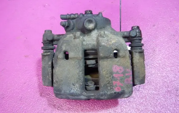 Mitsubishi Colt CZ3 Front brake caliper