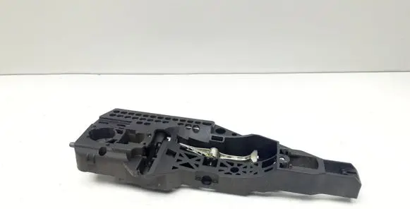 Renault Captur Front door exterior handle/bracket 242889