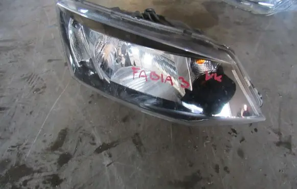 Skoda Fabia Mk3 (NJ) Headlight/headlamp 6V2941016 90066751