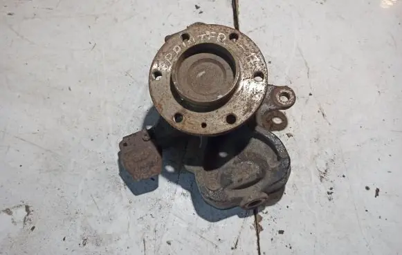 Mercedes-Benz Sprinter W906 Front wheel hub