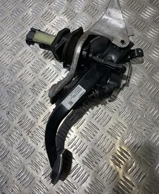 Volvo XC60 Brake pedal 31290377