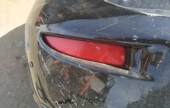 Rear tail light reflector