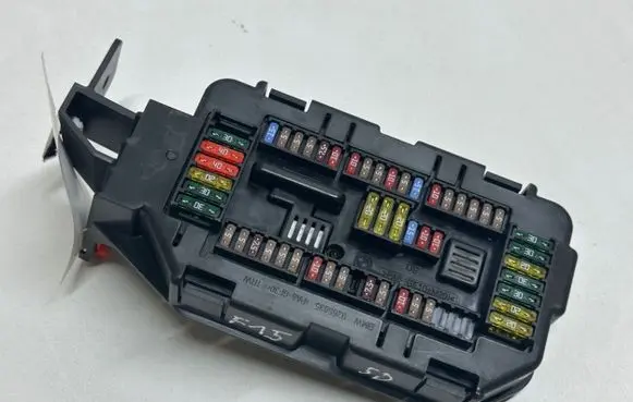 BMW X5 F15 Fuse module 19326000002 9316568