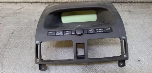 Toyota Avensis T250 Screen/display/small screen 8611005020