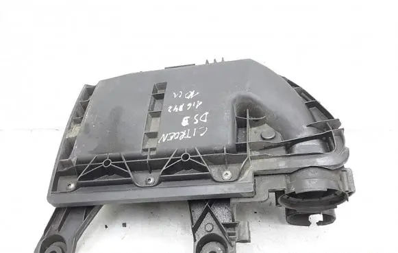Citroen DS3 Air filter box 9673061080