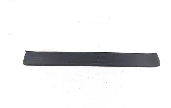 Honda CR-V Front sill trim cover 84202SWAA012M1