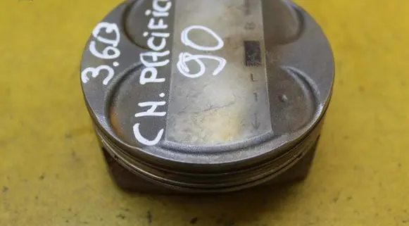 Piston