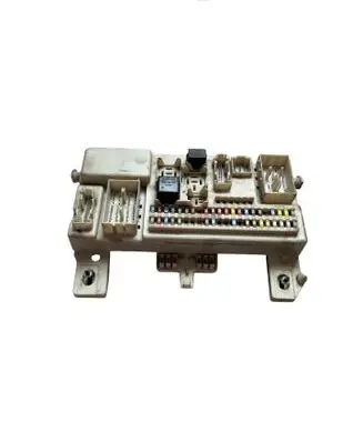Volvo S40 Fuse module 8690719