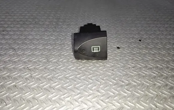 Hyundai Santa Fe Windscreen/window heater switch 9371026000