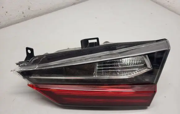 Lexus RX 450H Tailgate rear/tail lights