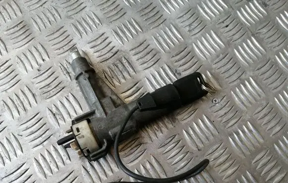 Audi A6 S6 C4 4A Ignition lock 4A0905851E