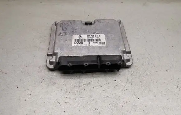 Volkswagen PASSAT B5 Engine control unit/module 038906018P 0281001720