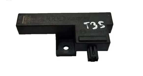 Volkswagen Touareg I Keyless (KESSY) go control unit/module 8K0907247