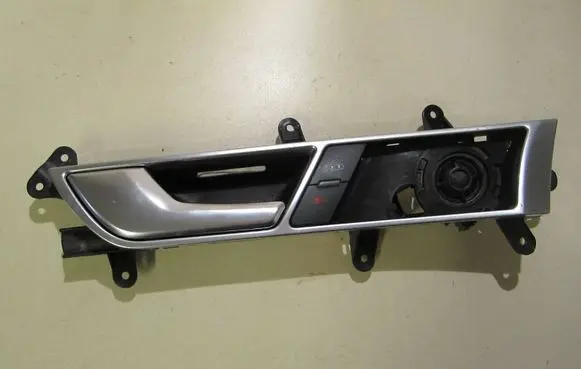 Audi A6 S6 C6 4F Front door interior handle 4F0837019C