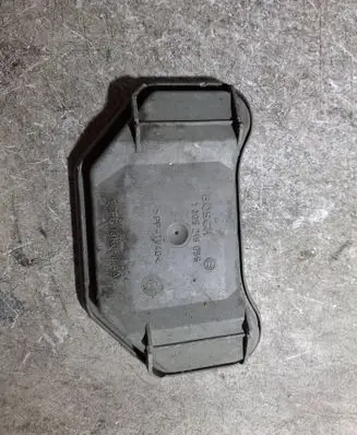 Ford Fiesta Headlight/headlamp dust cover 1305219059
