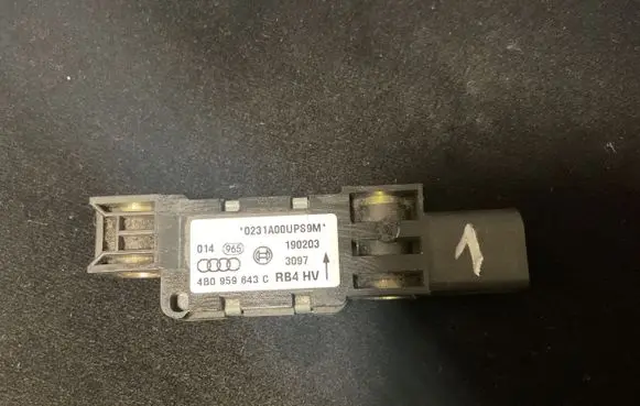 Audi A4 S4 B7 8E 8H Airbag deployment crash/impact sensor 0231A00UPS9M 4B0959643C 190203