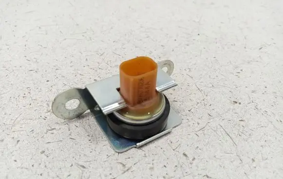 BMW 5 E60 E61 Acceleration sensor 6770206 37146770206 37146776214