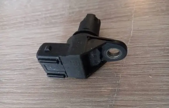 Renault Scenic II - Grand scenic II Camshaft position sensor 8200370572