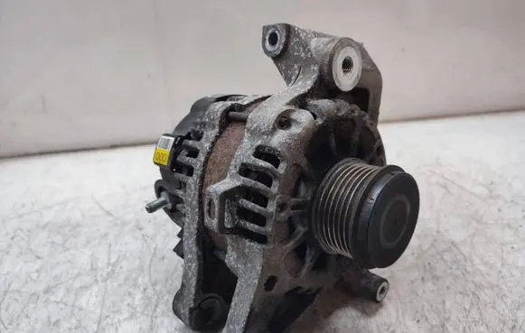 KIA Optima Generator/alternator 373002U000