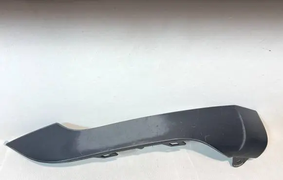 Land Rover Range Rover Evoque L551 Front bumper splitter molding K8D217E785