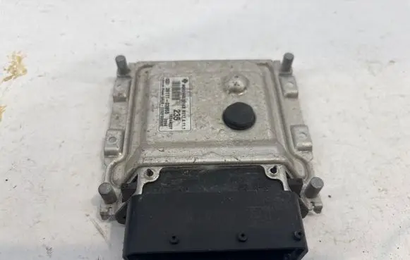 KIA Rio Engine control unit/module ECU 9001140731KB 1E34403Y 3911103855