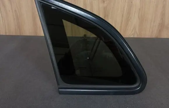 Volvo V40 Cross country Rear side window 31298306