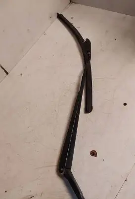 Volvo V50 Front wiper blade arm