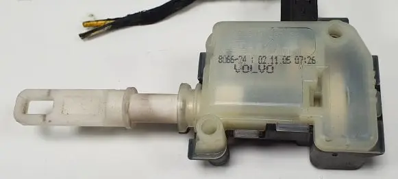 Volvo C70 Fuel tank cap lock 8066-24