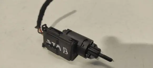 Seat Toledo III (5P) Brake pedal sensor switch 3B0945511A 19322007 07226